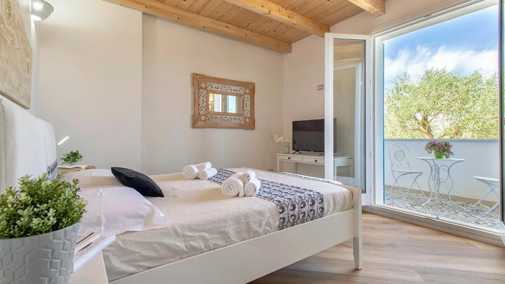 Villa Celeste Countryside Deluxe Near The Beaches Of Sardinia Alghero